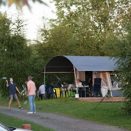 Campsite 2000 *