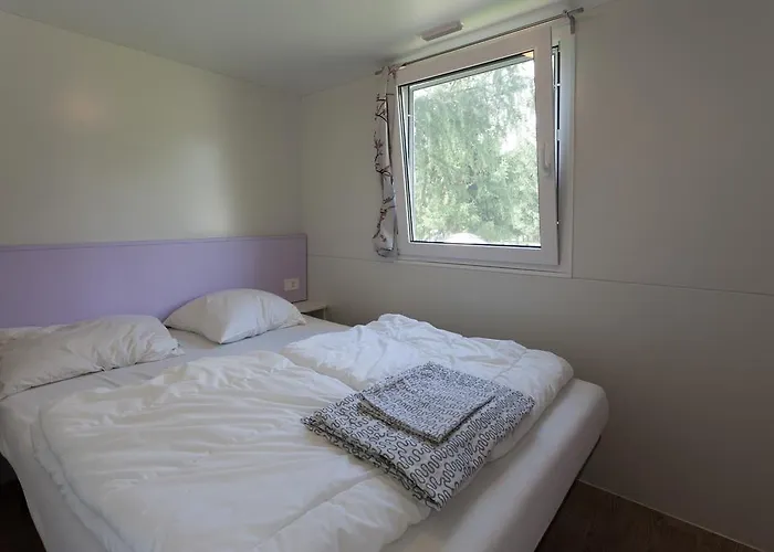 2000 Кемпинг Янув-Дул